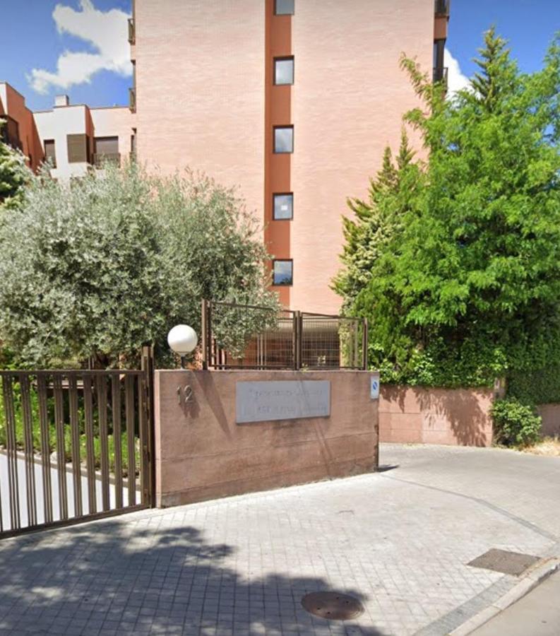 Piso, Cerca Al Aeropuerto Madrid Lägenhet Exteriör bild